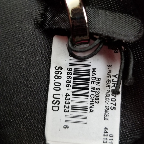 BN JUICY COUTURE DARK SILVER PAVE HEART PADLOCK AND KEYS BRACELET - Picture 5 of 8